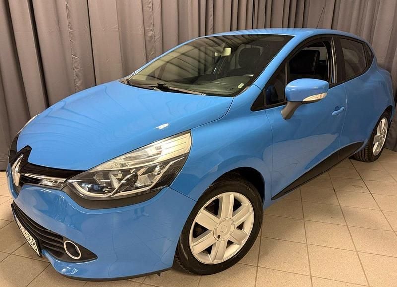 Blå Begagnad 2014 Renault Clio IV Halvkombi | 79 900 kr (Marknadspris) - Bild 1/4