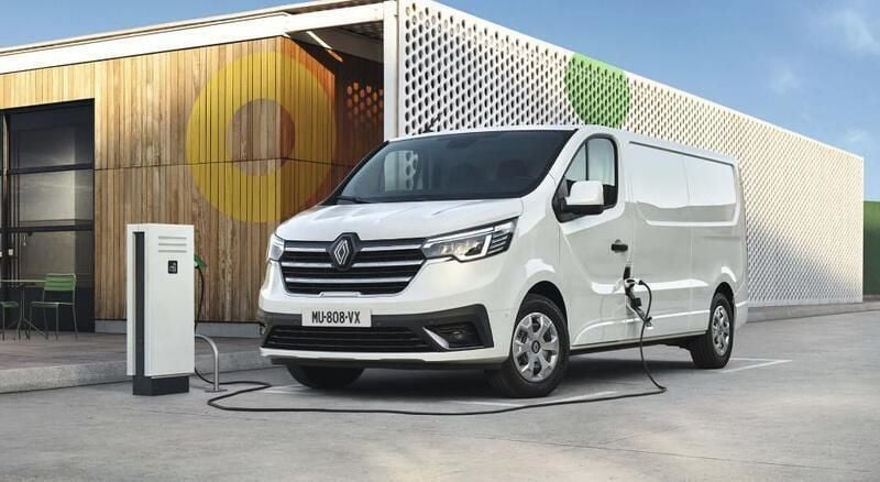 Ny Renault Trafic 2025 Minibuss