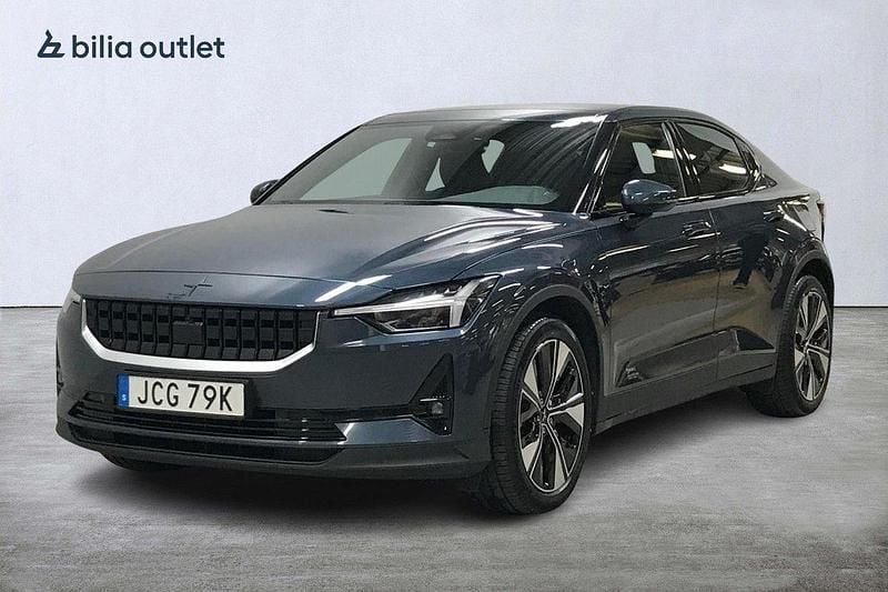 Mörkblå Begagnad 2022 Polestar 2 Plus Halvkombi | 299 900 kr (Marknadspris) - Bild 1/4