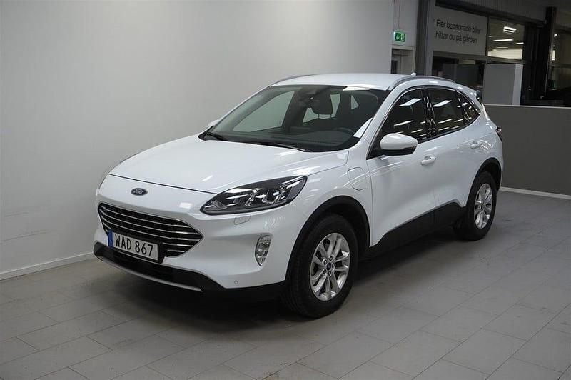 Chrome blue Begagnad 2022 Ford Kuga Titanium SUV | 249 900 kr (Marknadspris) - Bild 1/4