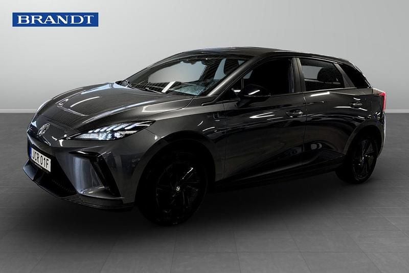 Begagnad MG MG4 EV 125 kW (171 HK) 2023 Grå Halvkombi