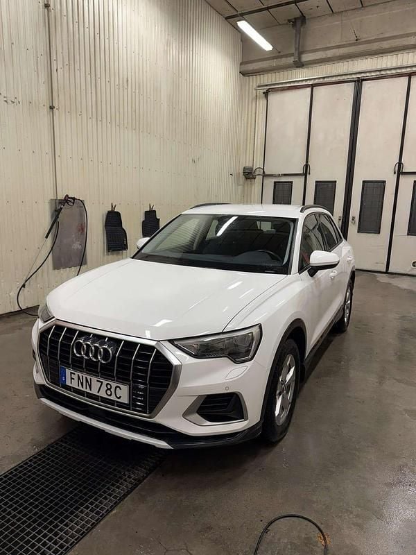 Begagnad 2021 Audi Q3 SUV | 275 000 kr (Marknadspris) - Bild 1/4