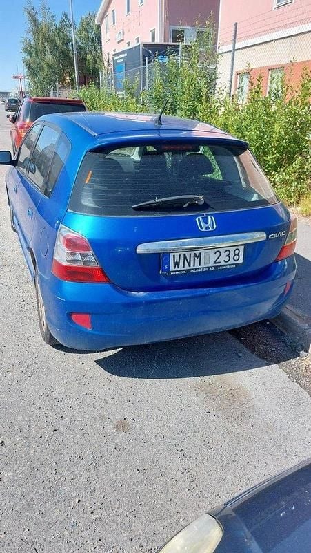 Blå Begagnad 2005 Honda Civic Halvkombi | 18 500 kr (Bra pris) - Bild 1/4