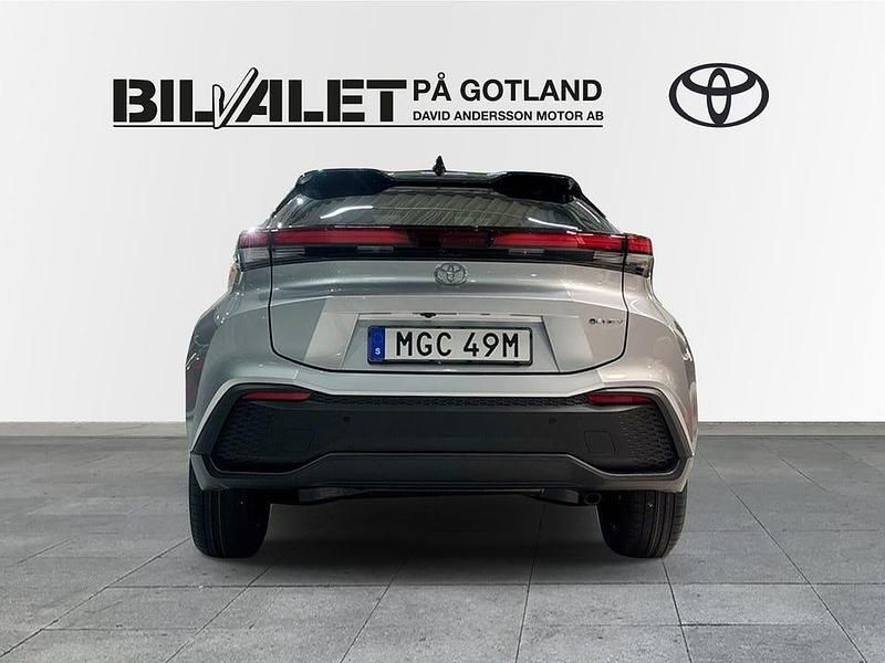 Ny Toyota C-HR 223 HK (164 kW) 2025 Silver SUV