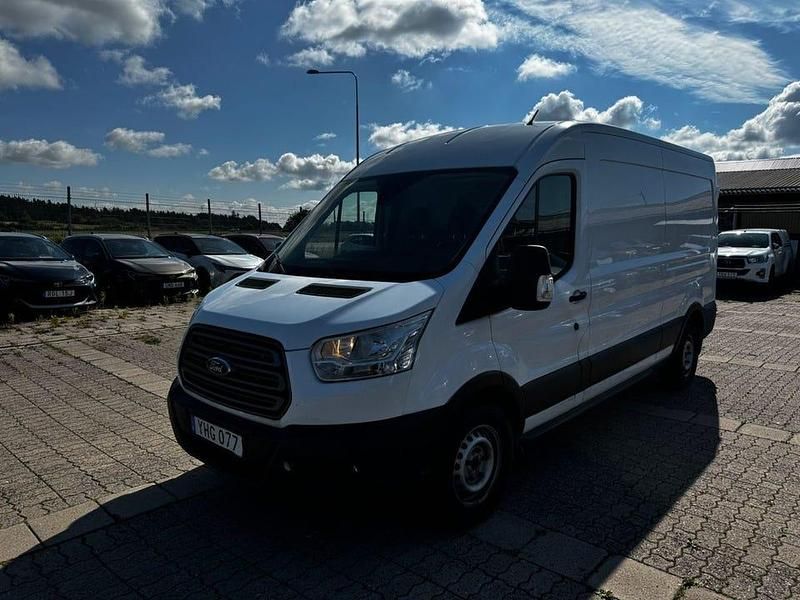 Vit Begagnad 2017 Ford Transit Van | 149 900 kr (Marknadspris) - Bild 1/4