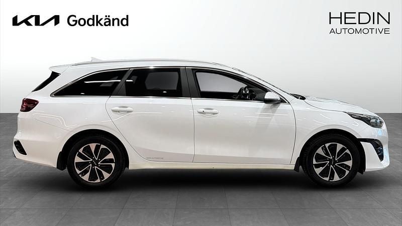 Begagnad Kia Ceed Sportswagon 2023 Vit Kombi