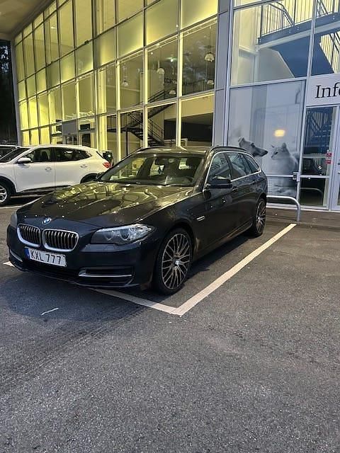 Begagnad 2016 BMW 520 Kombi | 110 000 kr (Bra pris) - Bild 1/3