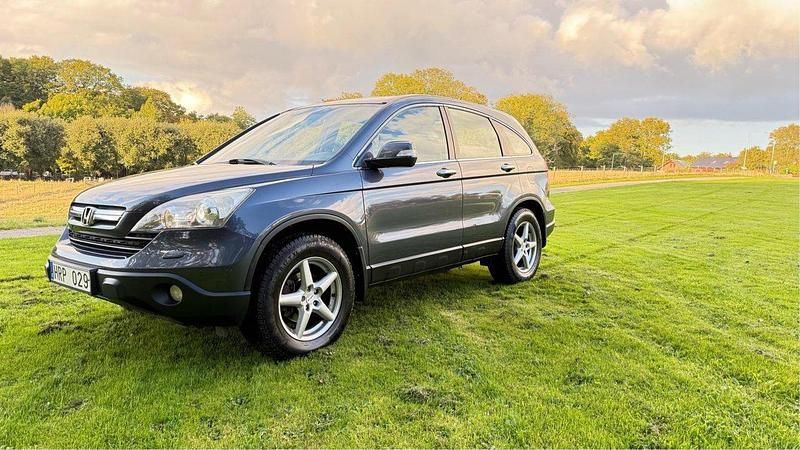 Grå Begagnad 2009 Honda CR-V SUV | 89 000 kr (Marknadspris) - Bild 1/4