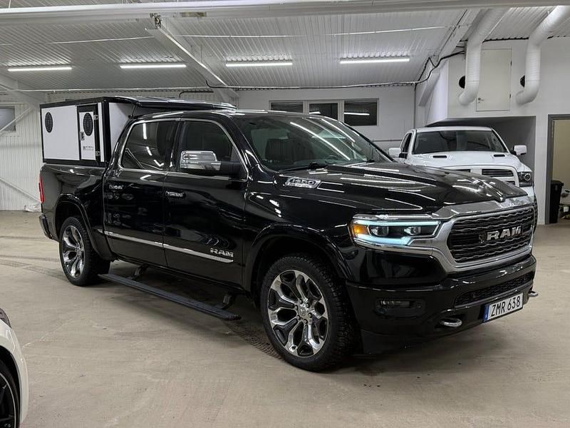 Begagnad Dodge Ram Limited 394 HK (289 kW) 2019 Svart