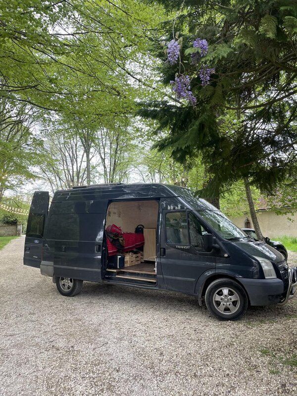 Blå Begagnad 2012 Ford Transit Minibuss | 190 000 kr - Bild 1/4