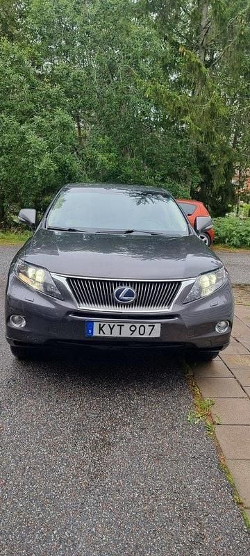 Brun Begagnad 2010 Lexus RX450h Luxury Line SUV | 140 000 kr (Marknadspris) - Bild 1/3