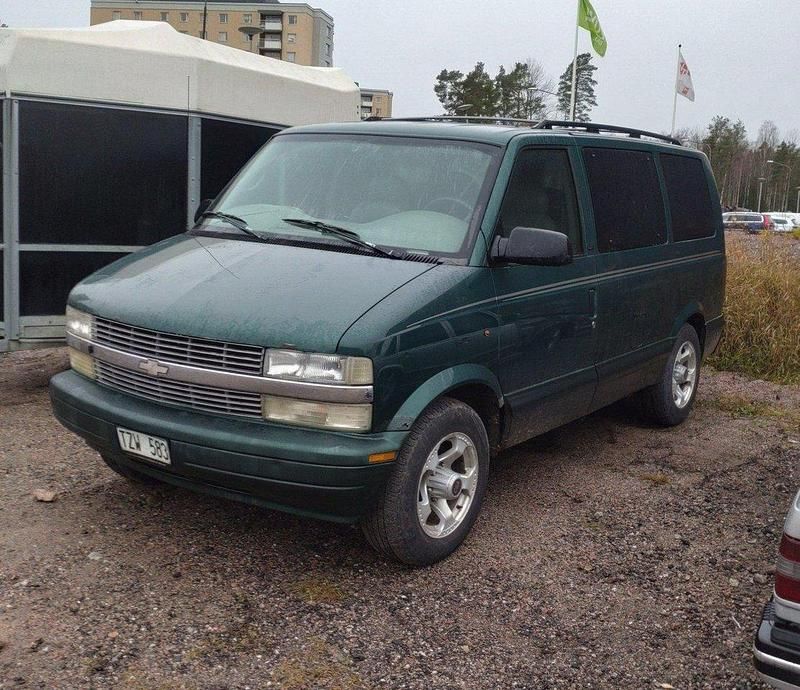 Grön Begagnad 2003 Chevrolet Astro Van | 39 000 kr - Bild 1/4
