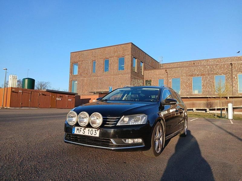 Svart Begagnad 2012 VW Passat GT Kombi | 60 000 kr (Marknadspris) - Bild 1/4