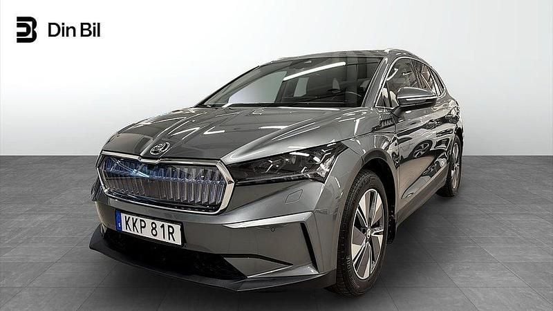 Grå Begagnad 2022 Skoda Enyaq iV SUV | 414 900 kr (Bra pris) - Bild 1/4