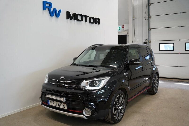 Svart Begagnad 2016 Kia Soul 2 SUV | 159 800 kr (Bra pris) - Bild 1/4
