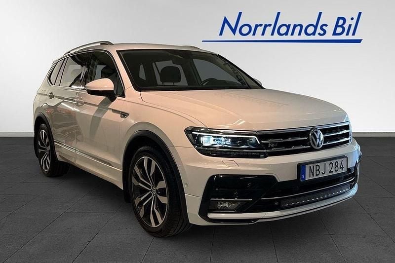 Vit Begagnad 2018 VW Tiguan Allspace Highline SUV | 249 000 kr (Marknadspris) - Bild 1/4