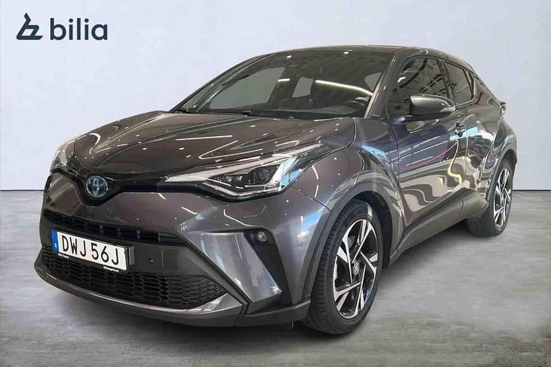 Grå Begagnad 2022 Toyota C-HR SUV | 274 900 kr - Bild 1/1