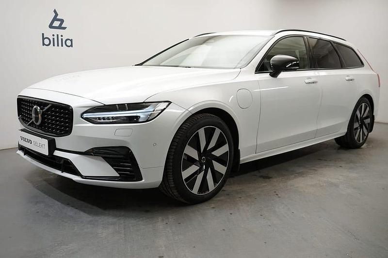 Vit Begagnad 2025 Volvo V90 Plus Kombi | 489 900 kr - Bild 1/3