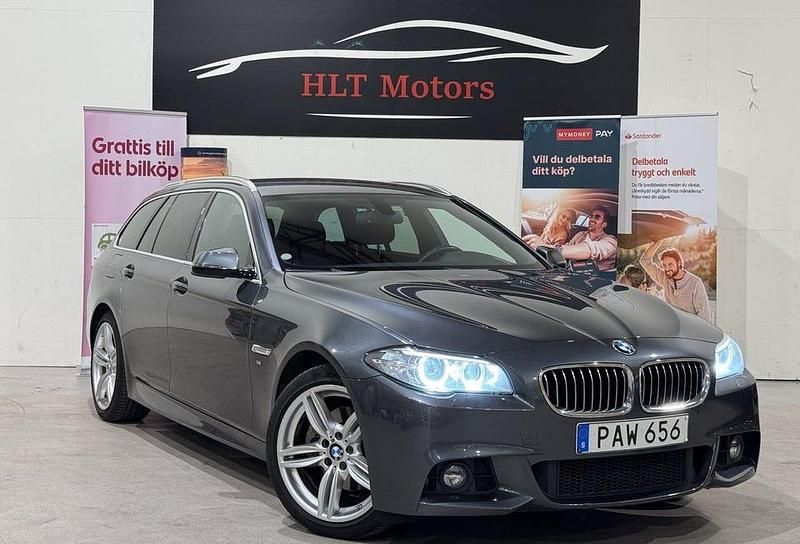 Grå Begagnad 2016 BMW 520 M Sport Kombi | 174 900 kr (Marknadspris) - Bild 1/4