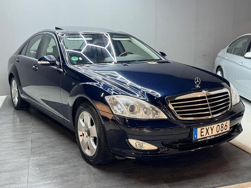 Begagnad Mercedes S500 388 HK (285 kW) 2008 Mörkblå (blå) Sedan