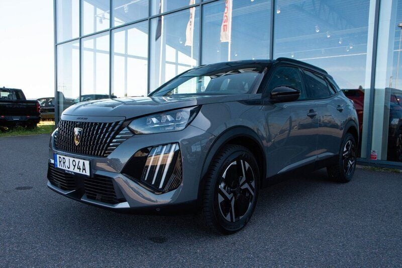 Grå Begagnad 2024 Peugeot 2008 GTi SUV | 269 000 kr (Marknadspris) - Bild 1/2