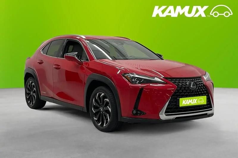 Röd Begagnad 2020 Lexus UX 250h E-FOUR SUV | 259 400 kr (Marknadspris) - Bild 1/4