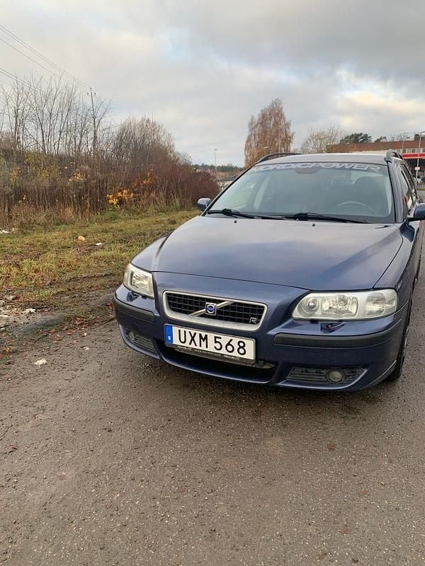 Begagnad 2004 Volvo V70 Kombi | 95 000 kr - Bild 1/4