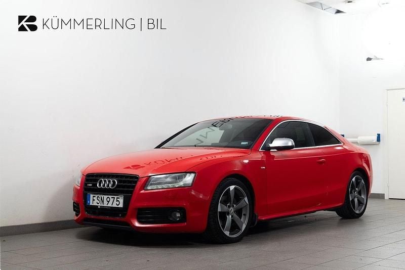 Röd Begagnad 2008 Audi A5 Comfort Sportkupé | 79 900 kr (Marknadspris) - Bild 1/4