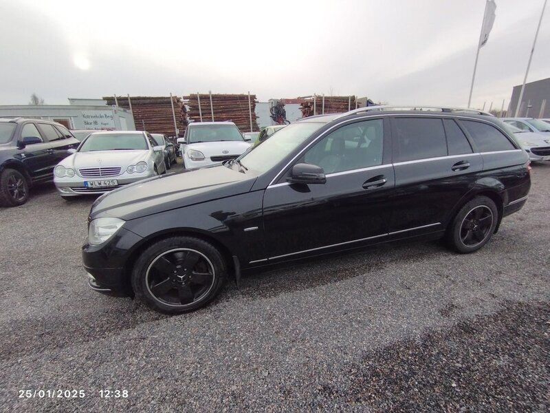 Svart Begagnad 2011 Mercedes C220 Avantgarde Kombi | 67 500 kr (Superpris) - Bild 1/4