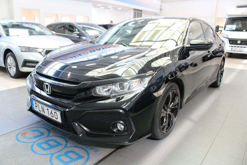 Svart Begagnad 2017 Honda Civic Elegance Halvkombi | 159 900 kr (Marknadspris) - Bild 1/4