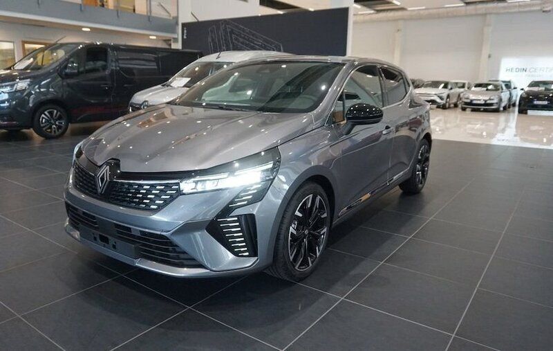 Grå Begagnad 2024 Renault Clio V Techno Halvkombi | 189 800 kr (Marknadspris) - Bild 1/4