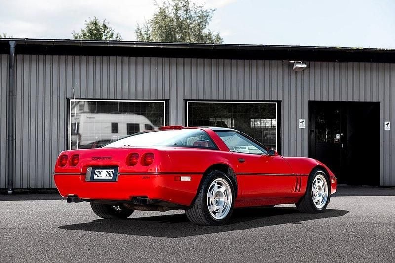 Begagnad Chevrolet Corvette ZR-1 400 HK (294 kW) 1990 Röd Sportkupé