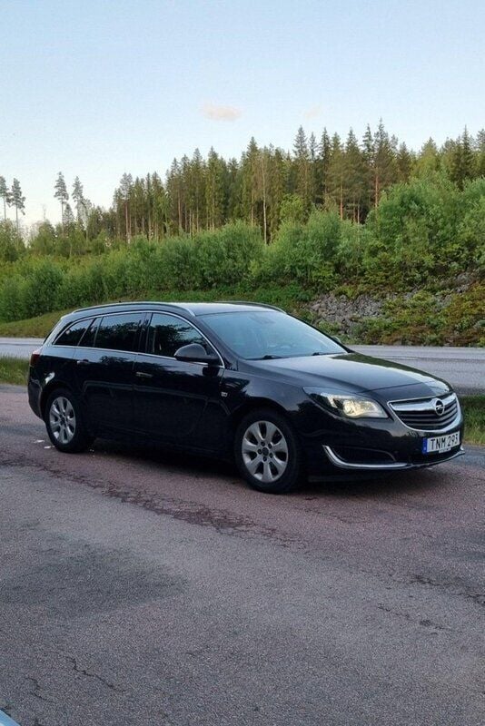 Svart Begagnad 2016 Opel Insignia Kombi | 65 000 kr (Bra pris) - Bild 1/4