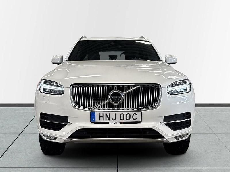 Begagnad Volvo XC90 Inscription 320 HK (235 kW) 2018 Vit SUV