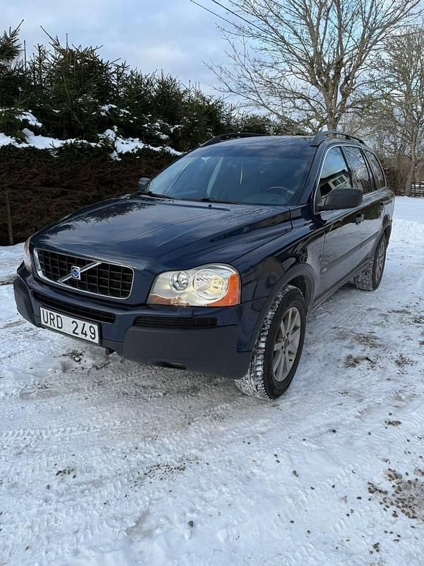 Begagnad 2004 Volvo XC90 SUV | 35 000 kr (Marknadspris) - Bild 1/4
