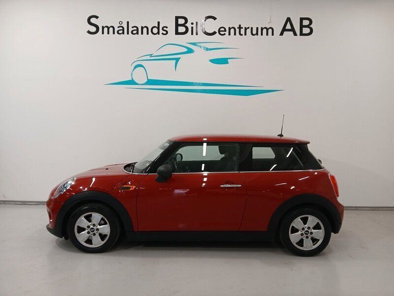 Röd Begagnad 2014 Mini ONE Pepper Halvkombi | 79 900 kr (Marknadspris) - Bild 1/4