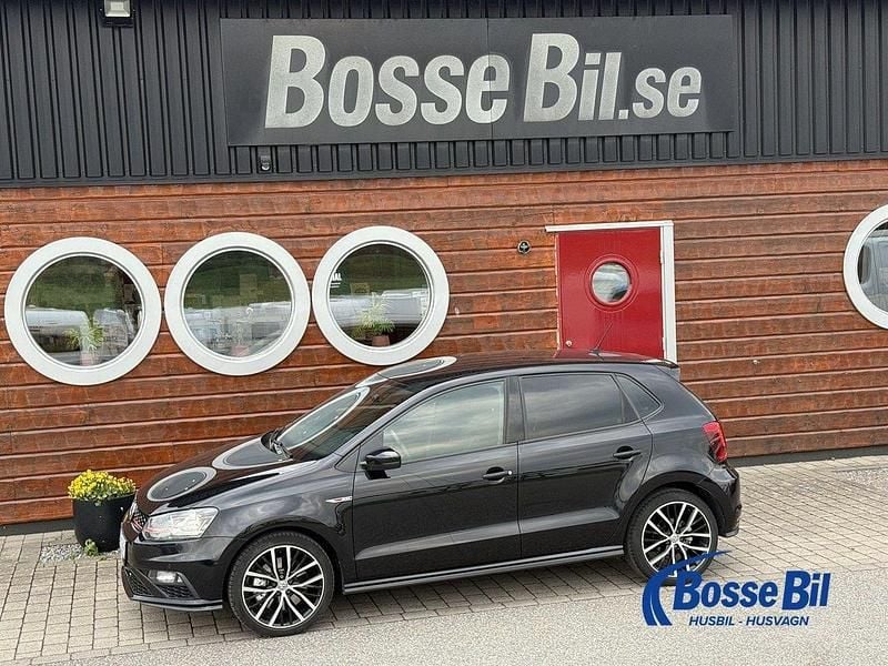 Svart Begagnad 2017 VW Polo GTI Halvkombi | 179 000 kr - Bild 1/4