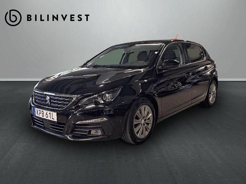 Svart Begagnad 2021 Peugeot 308 Allure Halvkombi | 169 900 kr (Marknadspris) - Bild 1/4
