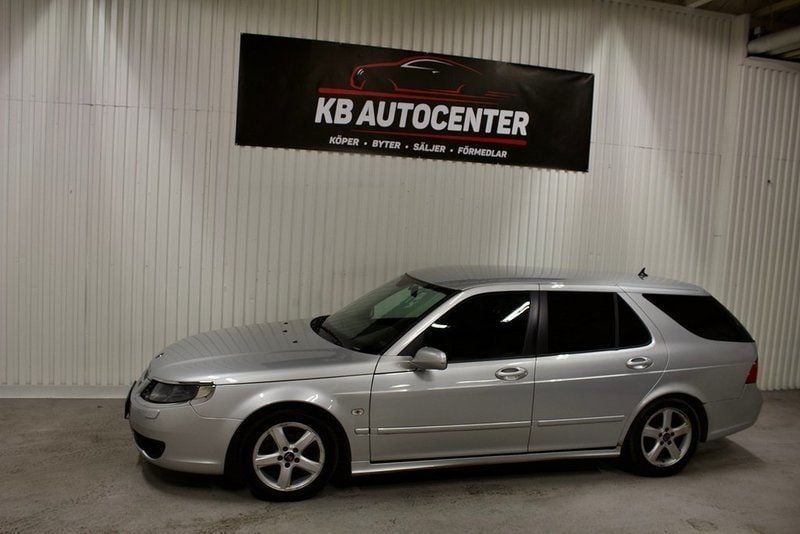 Begagnad Saab 9-5 Linear 149 HK (109 kW) 2006 Ljusgrå Kombi