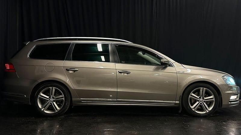 Begagnad VW Passat R-line 170 HK (125 kW) 2013 Ljusbrun (brun) Kombi