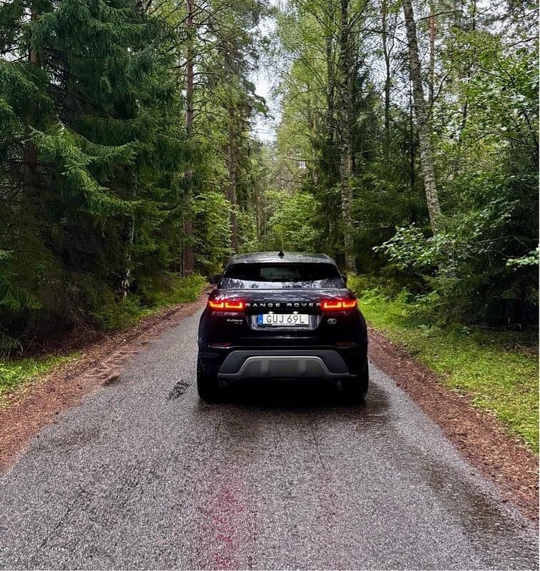 Svart Begagnad 2020 Land Rover Range Rover SUV | 354 900 kr - Bild 1/4