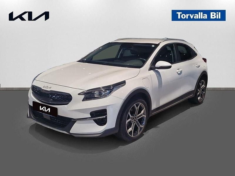 Vit Begagnad 2022 Kia XCeed Advance SUV | 229 900 kr (Bra pris) - Bild 1/4