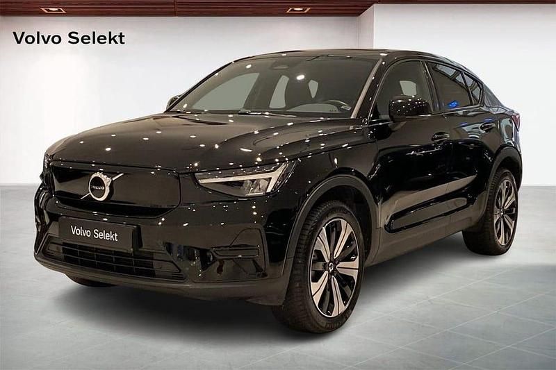 Svart Begagnad 2023 Volvo C40 Core SUV | 359 000 kr (Marknadspris) - Bild 1/4