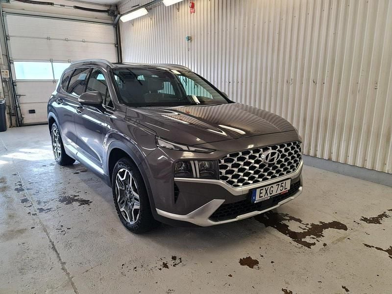 Grå Begagnad 2021 Hyundai Santa Fe Advanced SUV | 379 900 kr (Lite dyr) - Bild 1/4