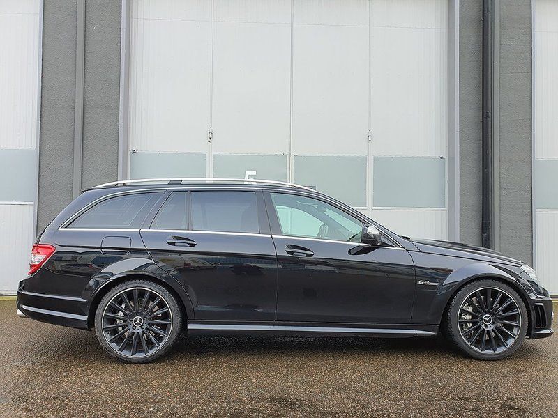 Begagnad Mercedes C63 AMG AMG 457 HK (336 kW) 2008 Svart Kombi