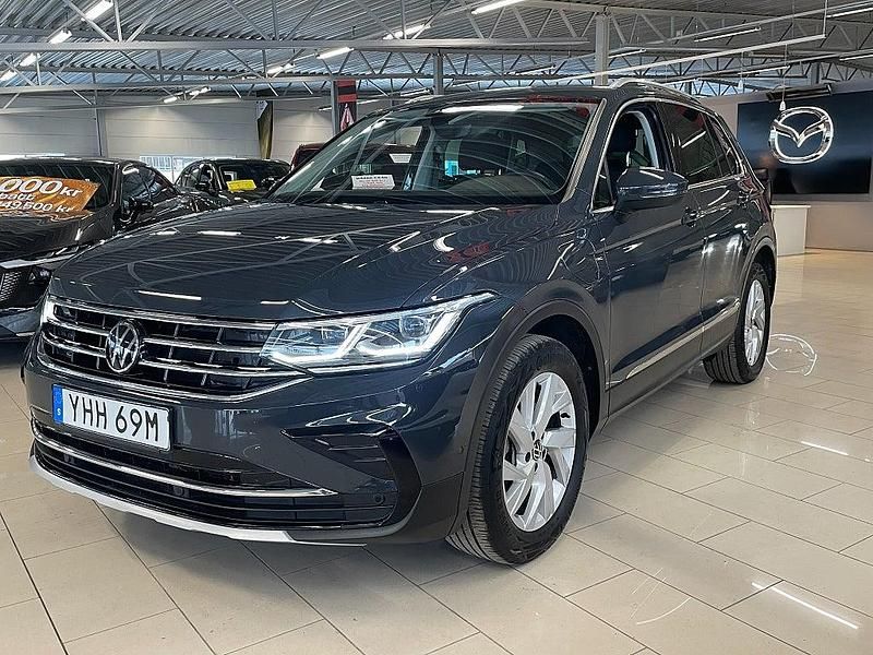 Urano grey Begagnad 2024 VW Tiguan Elegance SUV | 349 000 kr (Bra pris) - Bild 1/4