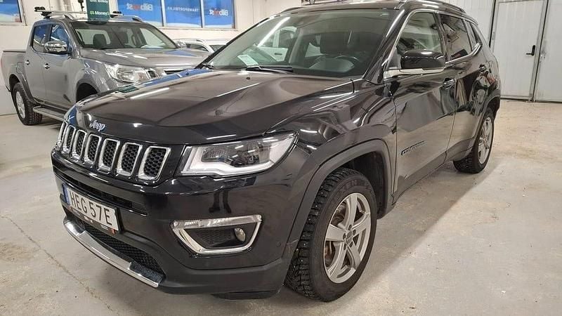 Svart Begagnad 2020 Jeep Compass SUV | 219 900 kr (Marknadspris) - Bild 1/4