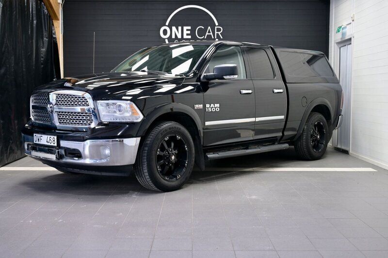 Svart Begagnad 2013 Dodge Ram Pickup | 314 800 kr (Marknadspris) - Bild 1/4