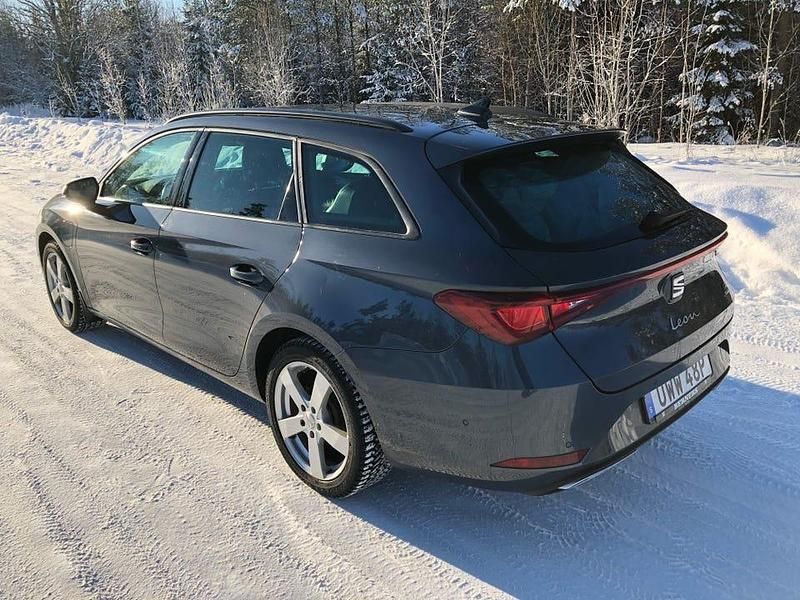 Begagnad Seat Leon 204 HK (150 kW) 2021 Grågrön
