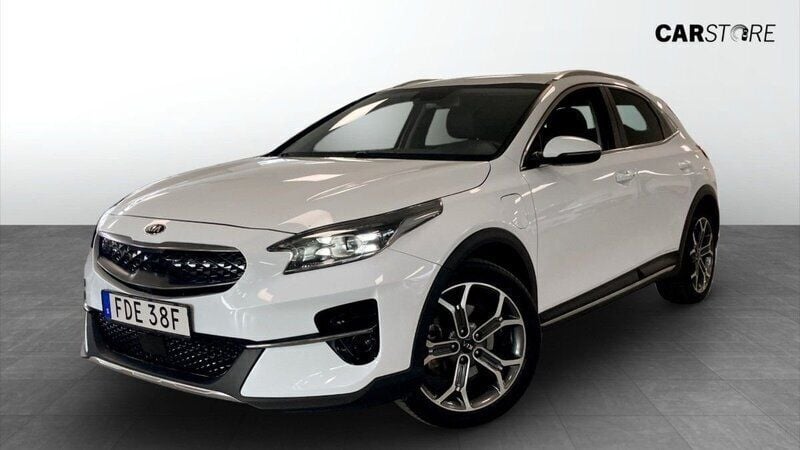 Vit (white) Begagnad 2021 Kia XCeed Advance SUV | 239 900 kr (Marknadspris) - Bild 1/4